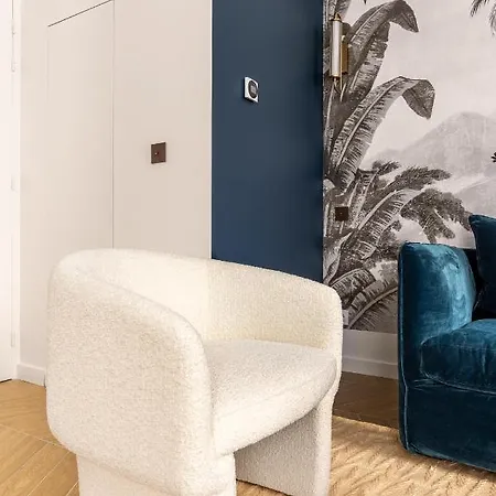 Lovely Close To Eiffel Tower Lägenhet *