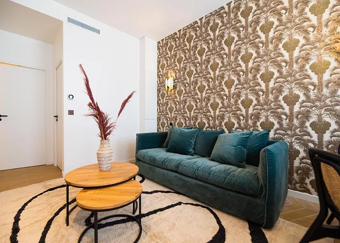 Lovely Close To Eiffel Tower Apartment Paris